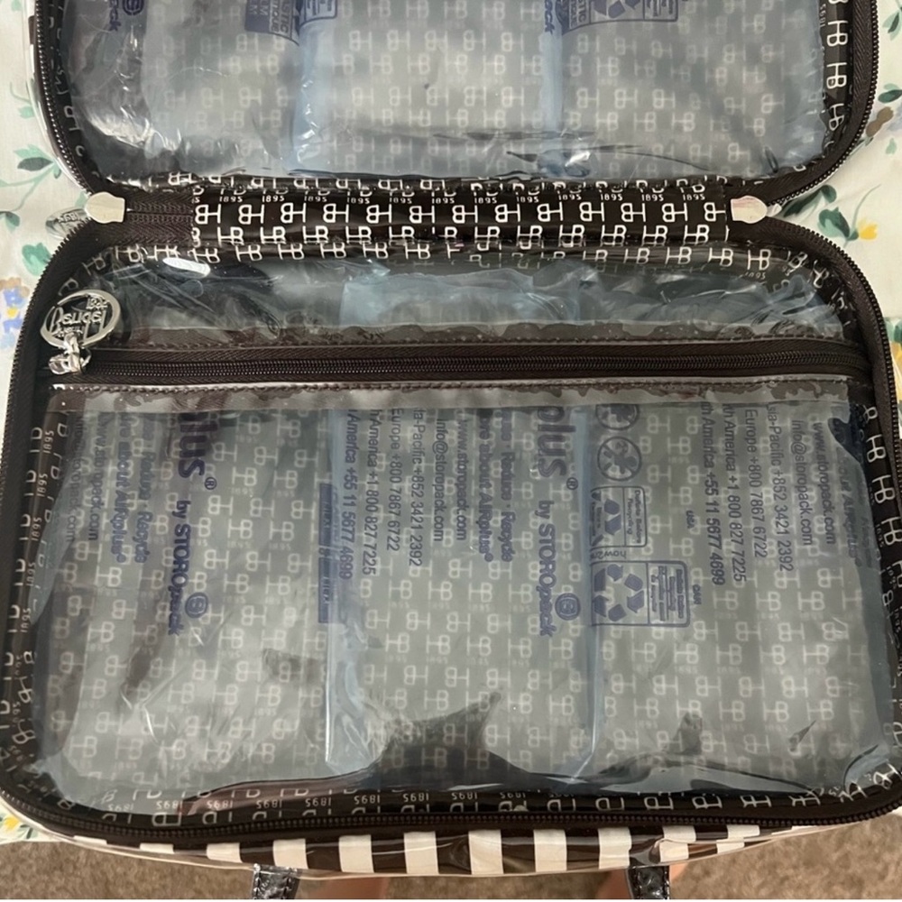 Henri Bendel Black and White Cosmetic Bag - Picture 4 of 11
